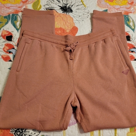 NWT Roxy Ladies Sweatpants - Picture 2 of 3